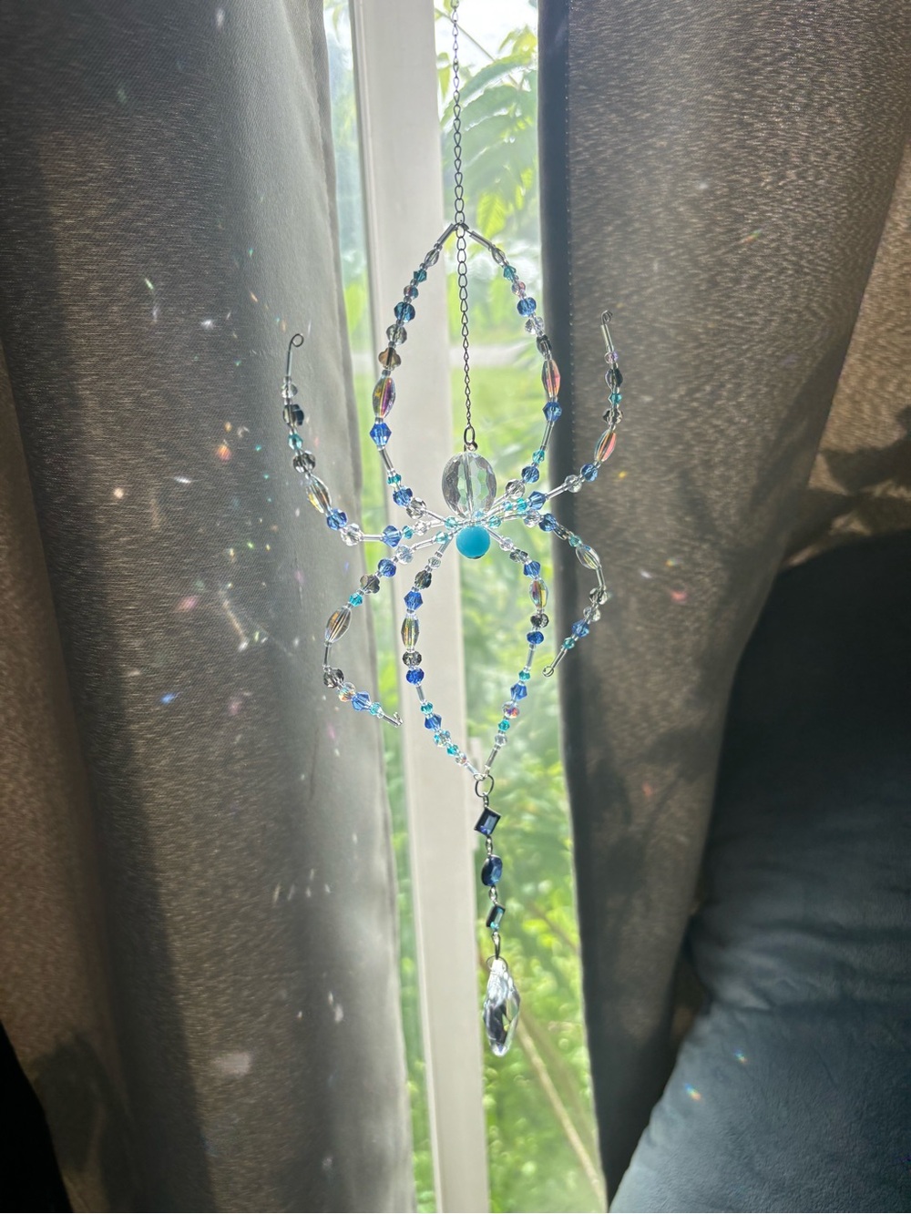 Crystal beaded spider suncatcher. - Picture 8 of 13